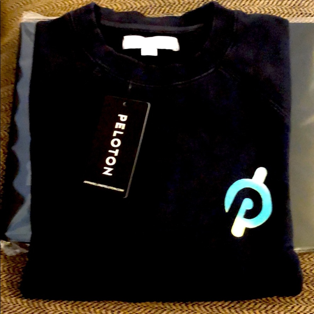 Peloton NWT classic crew sweatshirt “Be Present”